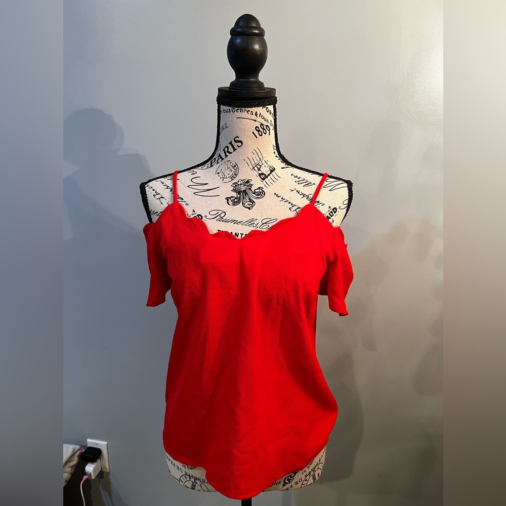 Monteau Size Small Red Open Shoulder Tee